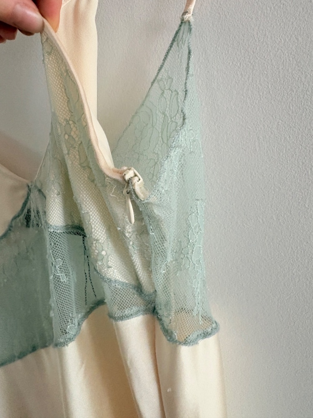 Zara Satin Lace Slip Mini Dress Cream White Green Size Medium - Picture 9 of 9